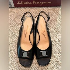 Salvatore Ferragamo Renata Leather Sling Back in Black - Size US 8